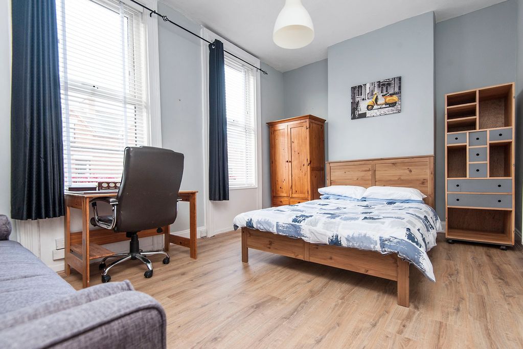 Furnished room at the Ballyhackamore property